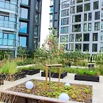 Skyresidence Luxury With & Garden View * Таллин